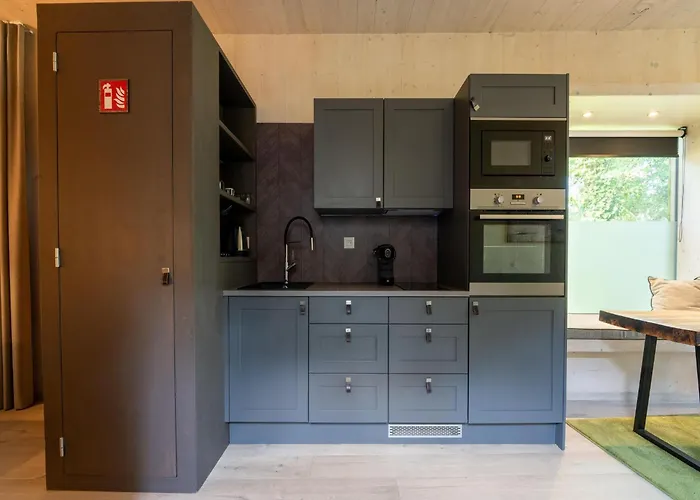 Dockside Forest Retreat Hébergement de vacances Antoing