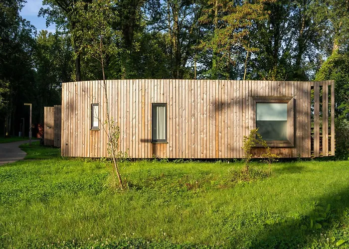 Dockside Forest Retreat Hébergement de vacances Antoing