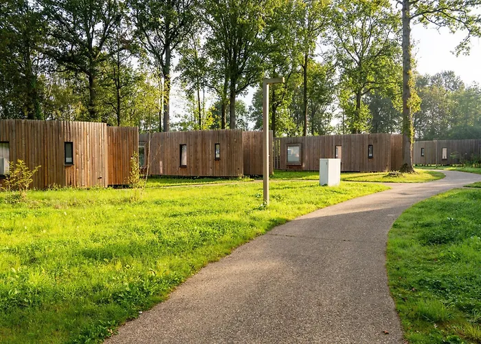 Dockside Forest Retreat Hébergement de vacances Antoing